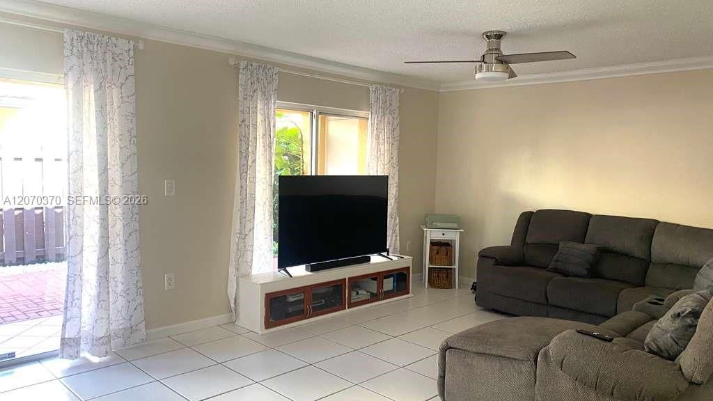 223 SW Maple Ter , Davie, FL 33325 Photo