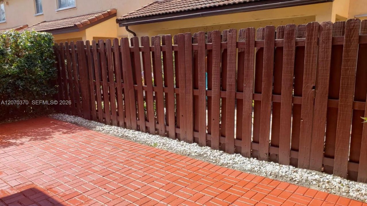 223 SW Maple Ter , Davie, FL 33325 Photo
