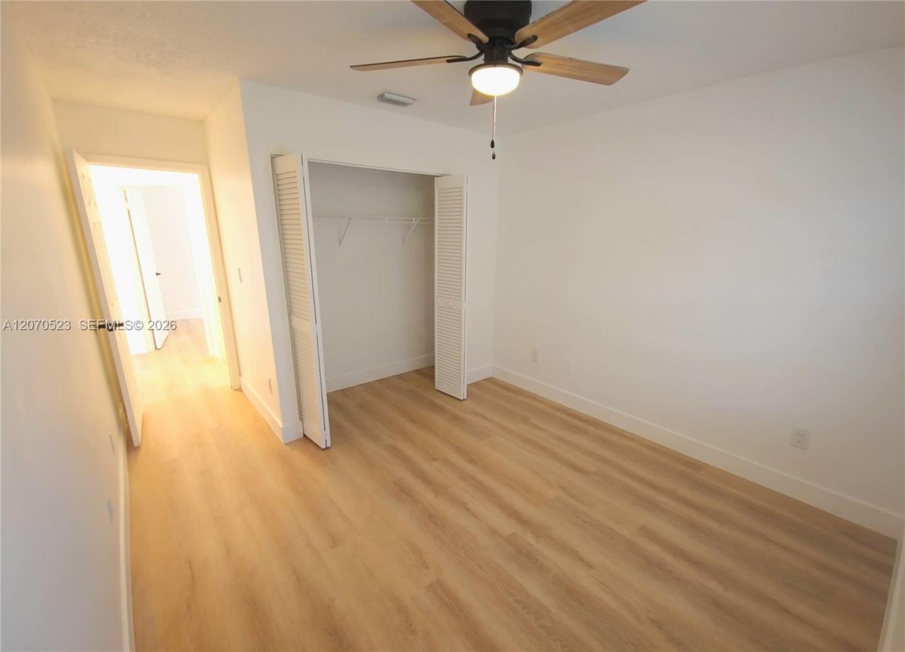 15609 SW 100th Ter, Miami, FL 33196 Photo