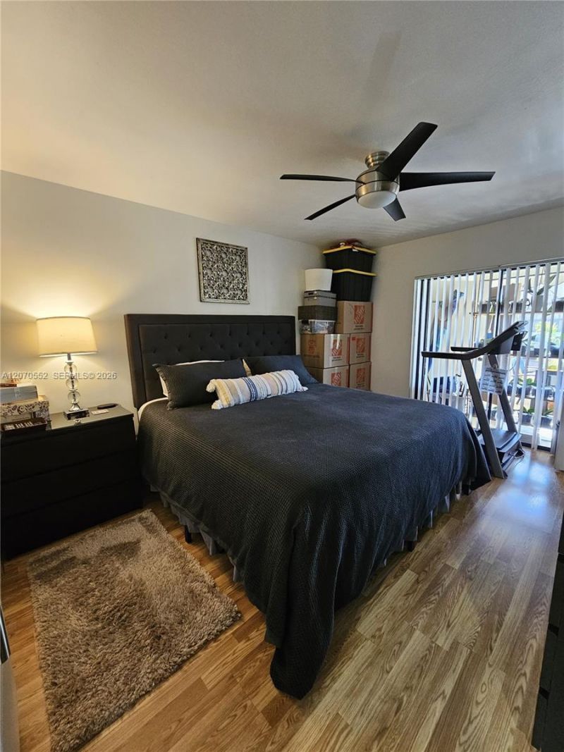 20160 NE 3rd Ct , Unit 8, Miami, FL 33179 Photo