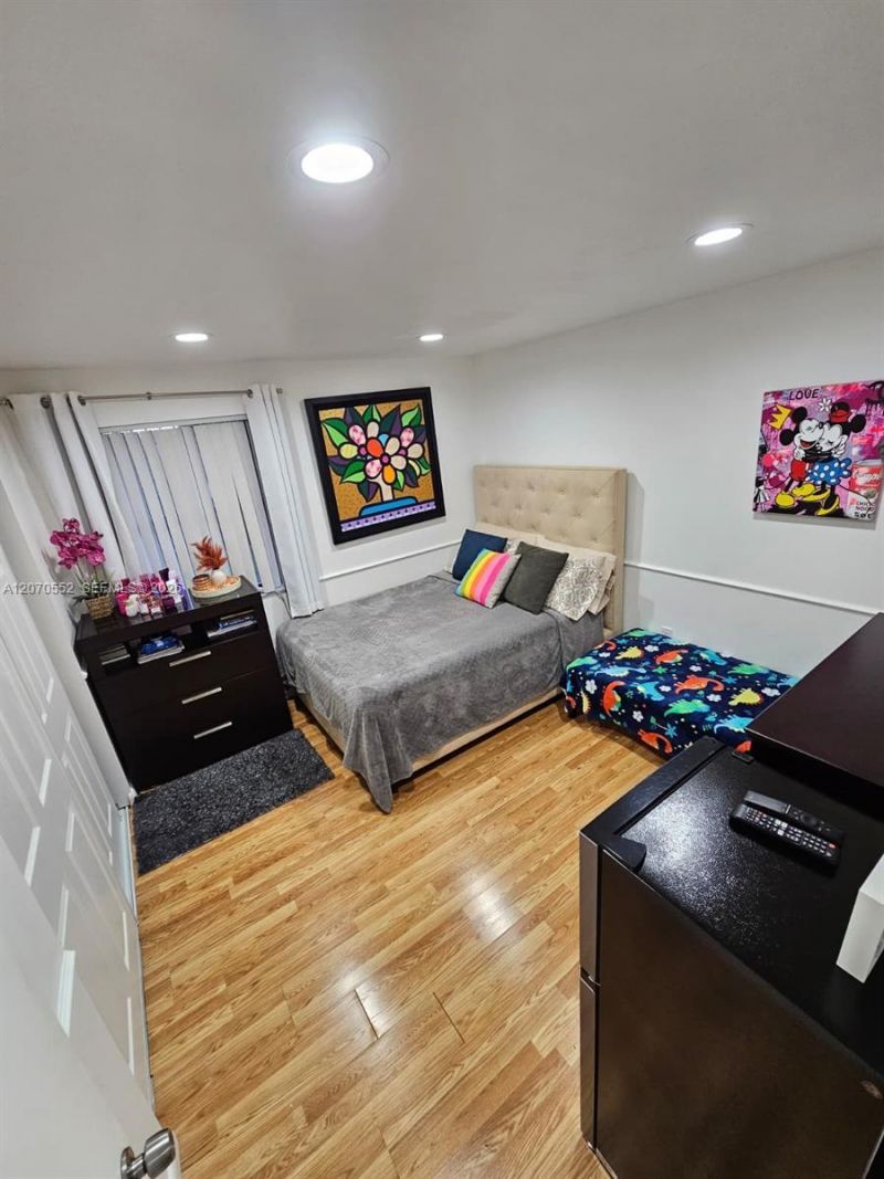 20160 NE 3rd Ct , Unit 8, Miami, FL 33179 Photo