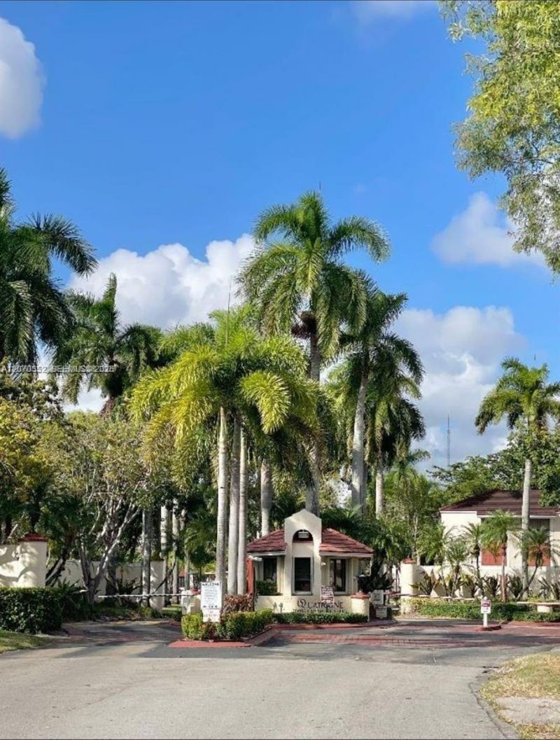 20160 NE 3rd Ct , Unit 8, Miami, FL 33179 Photo