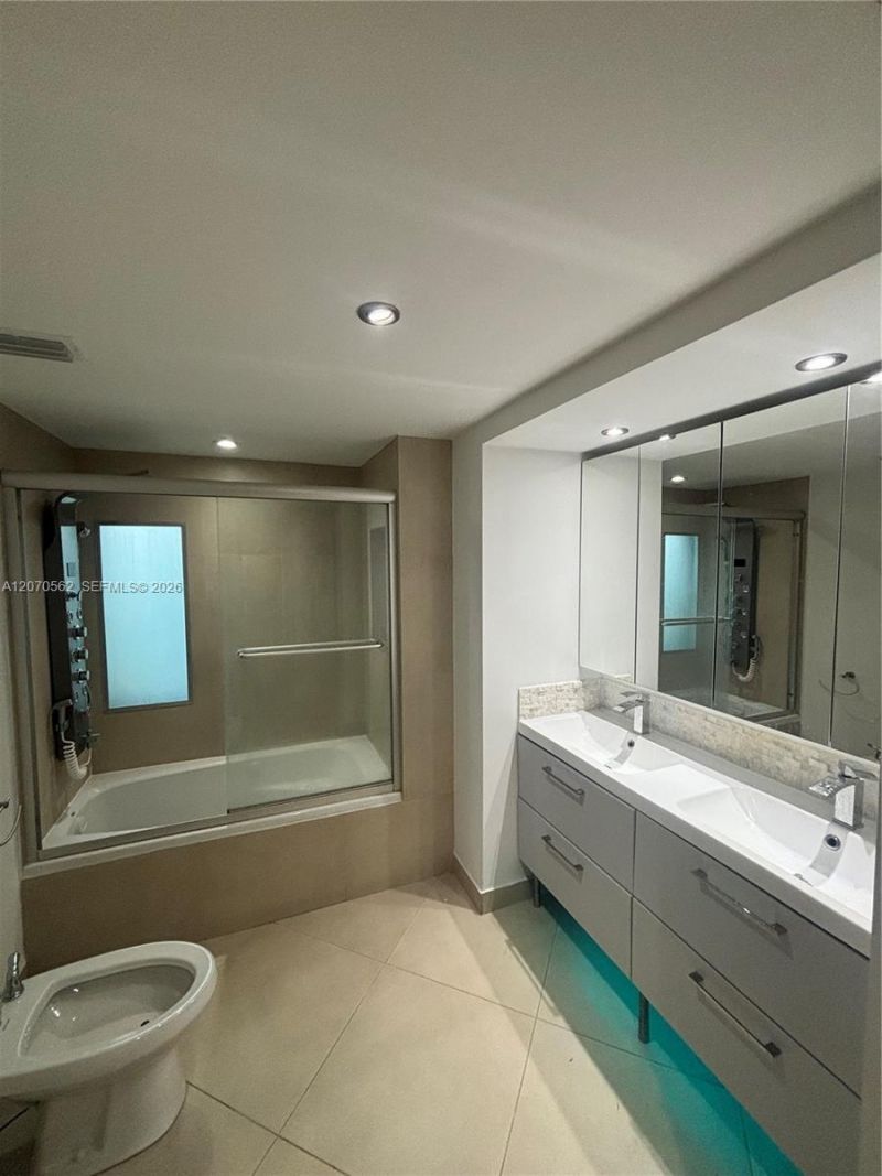 4726 Alton Rd, Miami Beach, FL 33140 Photo