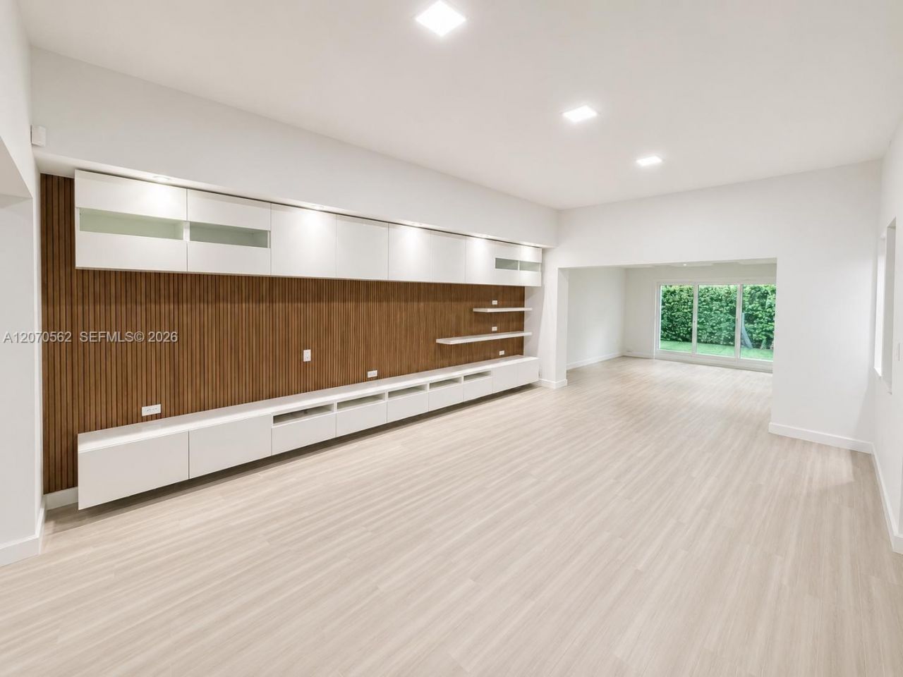 4726 Alton Rd, Miami Beach, FL 33140 Photo