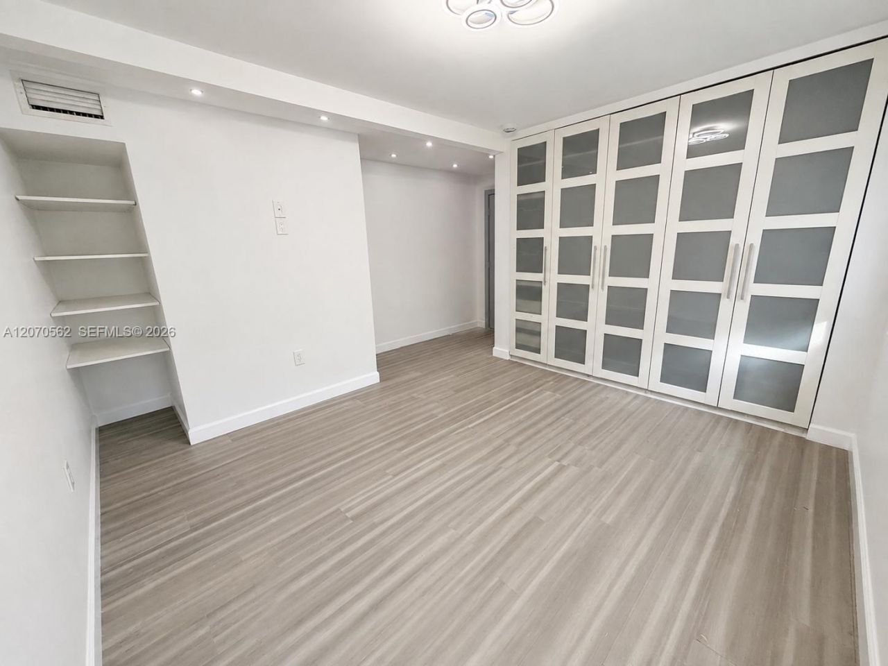 4726 Alton Rd, Miami Beach, FL 33140 Photo