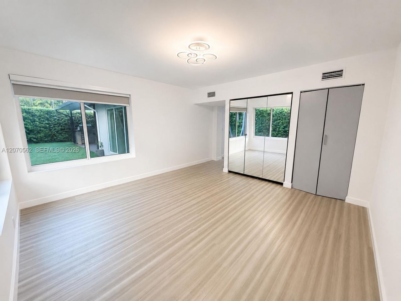 4726 Alton Rd, Miami Beach, FL 33140 Photo