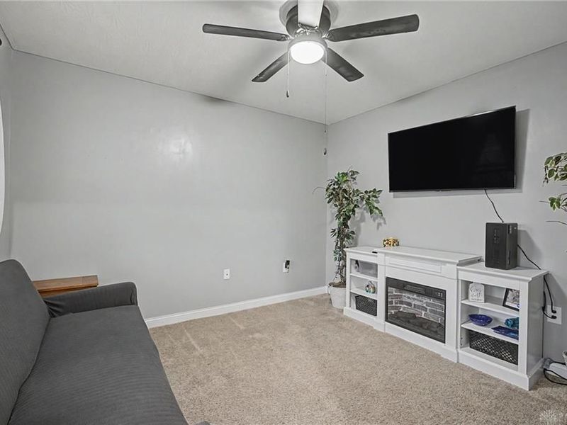 127 Pebble Stone Lane, Clarksville, OH 45113 Photo 7