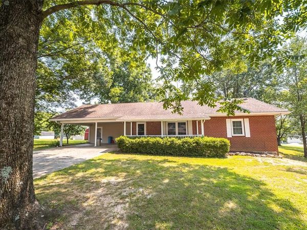 19152 Mary Street , Bloomfield, MO 63825