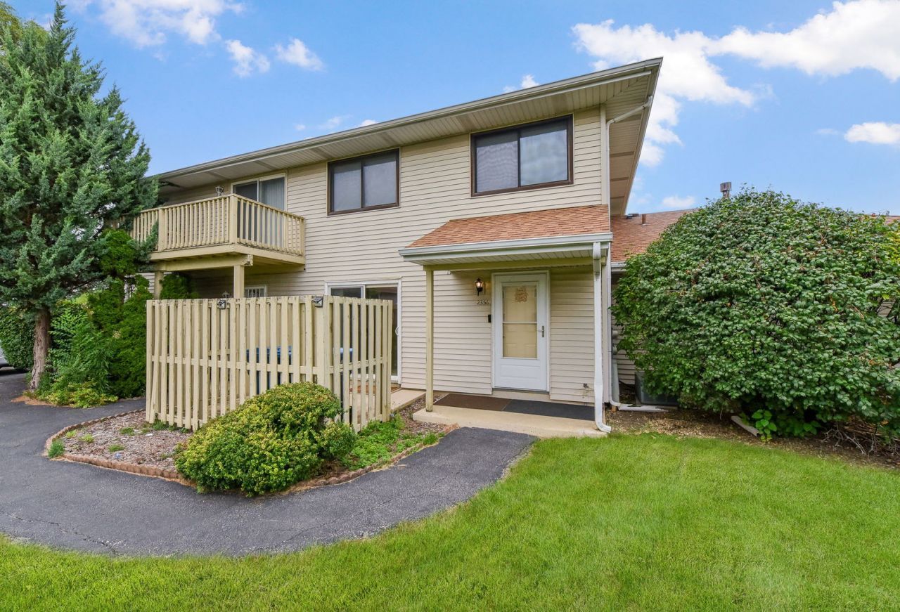 2356 Carnation Drive, Unit 2356, Crest Hill, IL 60403 Main Photo