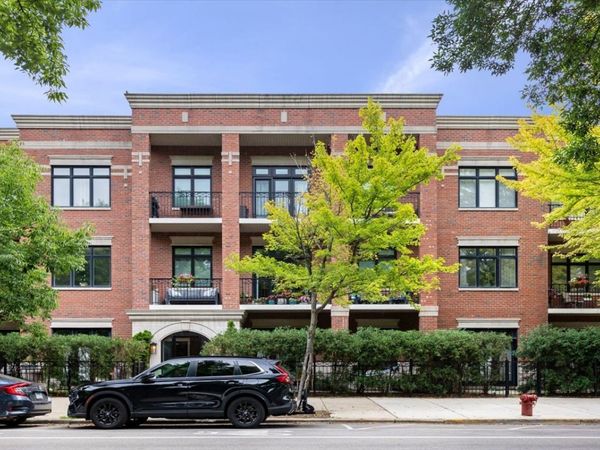 4927 N Damen Avenue , Unit 2F, Chicago, IL 60625