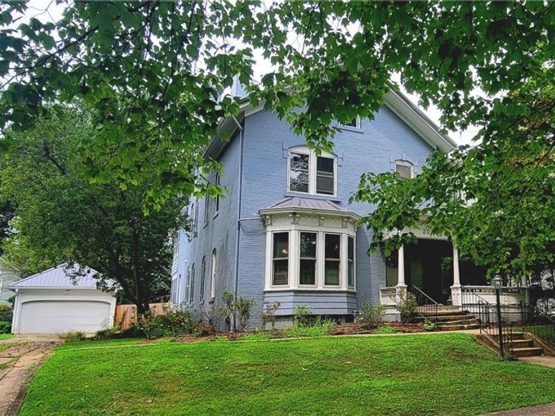207 Washington Street, Marietta, OH 45750 Photo 2