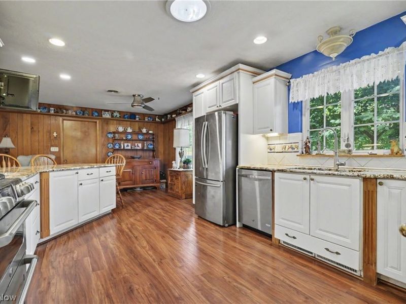 671 S Sheraton Drive, Akron, OH 44319 Photo 12