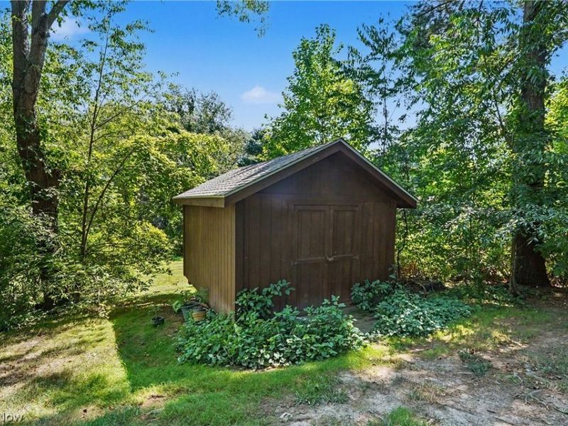 671 S Sheraton Drive, Akron, OH 44319 Photo 49