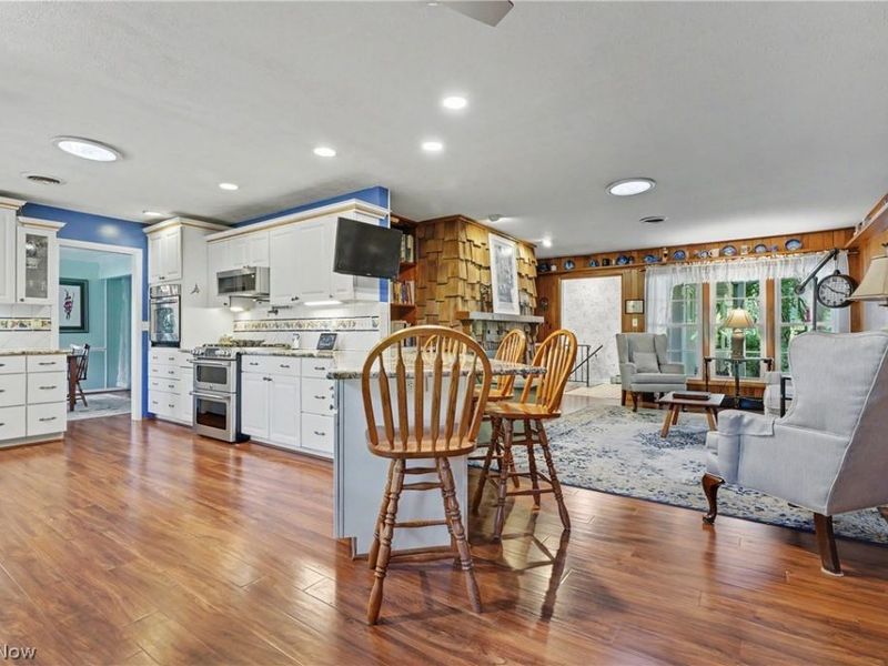 671 S Sheraton Drive, Akron, OH 44319 Photo 8