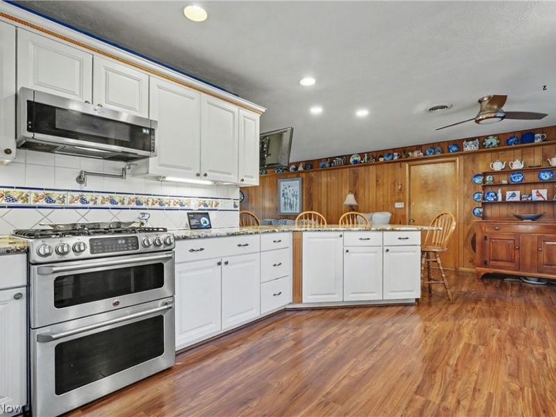 671 S Sheraton Drive, Akron, OH 44319 Photo 9