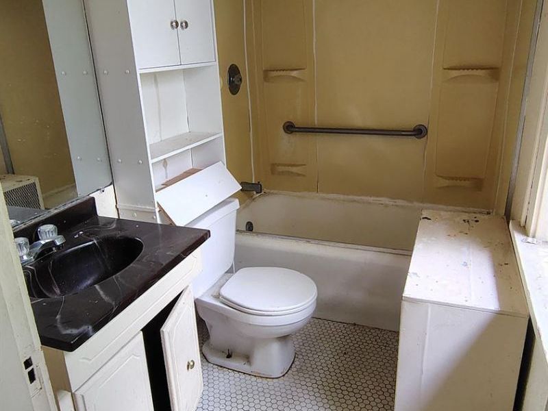 1851 Denham Street, Cincinnati, OH 45225 Photo 9