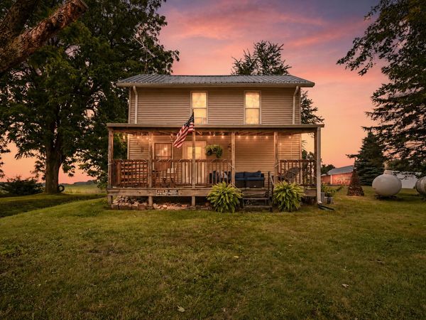 10303 Grass Lake Road, Hillsdale, MI 49242