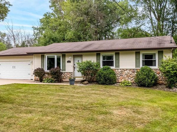 1205 MANITOWOC ROAD, Menasha, WI 54952