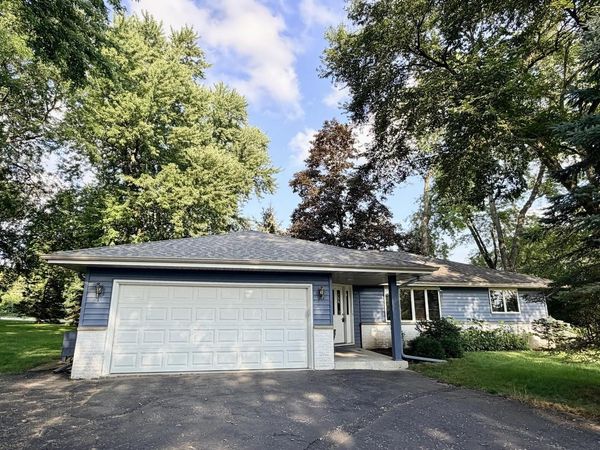 1326 Orchard TERRACE, Oconomowoc, WI 53066