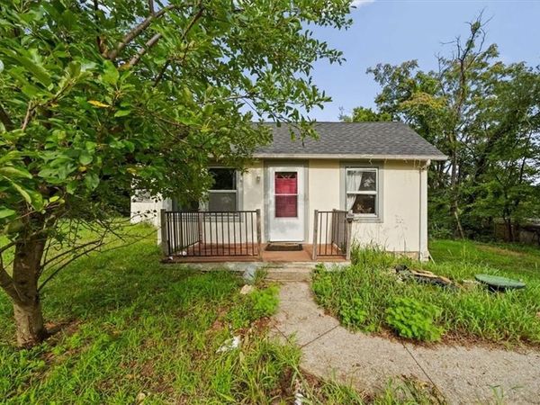 103 Ash Street, Excelsior Springs, MO 64024