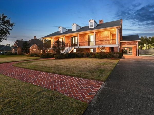 67 ELMWOOD Drive , Destrehan, LA 70047