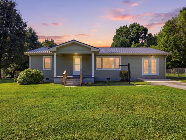2404 Main Street, Pikeville, TN 37367