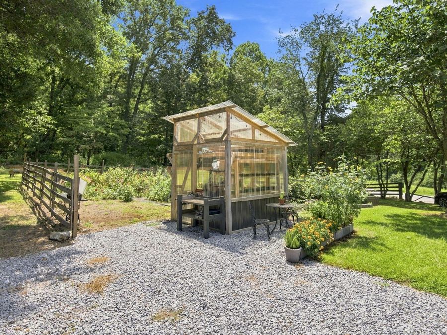 Property Image 38