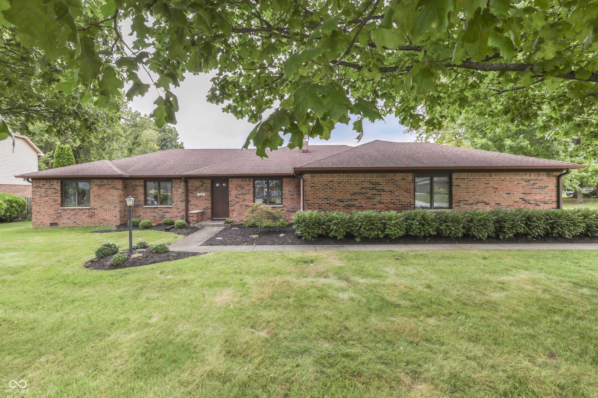 5232 Lacy Place, Greenwood, IN 46142 Main Photo