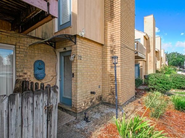 72 ORMOND Place , Destrehan, LA 70047