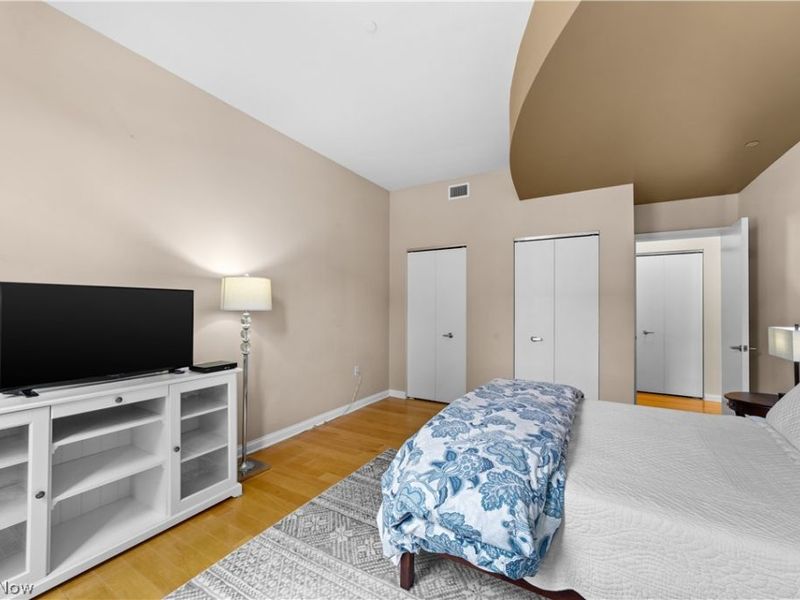 2079 Random Road, Unit 102, Cleveland, OH 44106 Photo 18