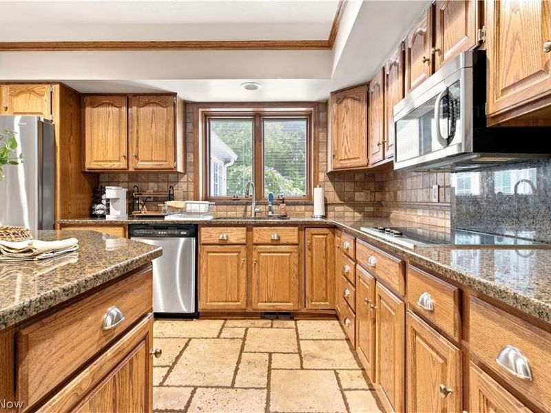 30401 Kristin Court, Willoughby Hills, OH 44092 Photo 10