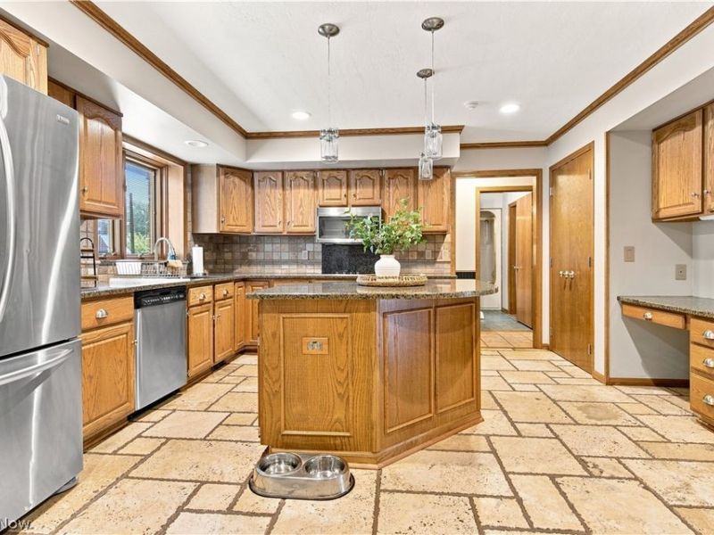 30401 Kristin Court, Willoughby Hills, OH 44092 Photo 11