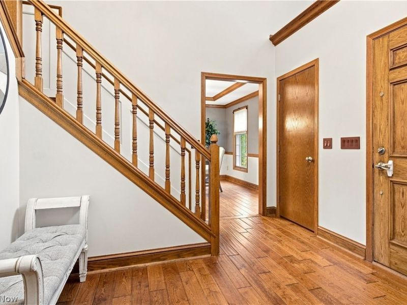 30401 Kristin Court, Willoughby Hills, OH 44092 Photo 4