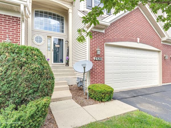 2320 Stonegate Road, Algonquin, IL 60102