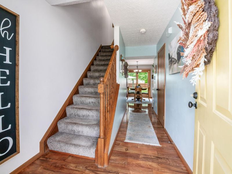 2895 Pheasant Field Drive, Hilliard, OH 43026 Photo 3