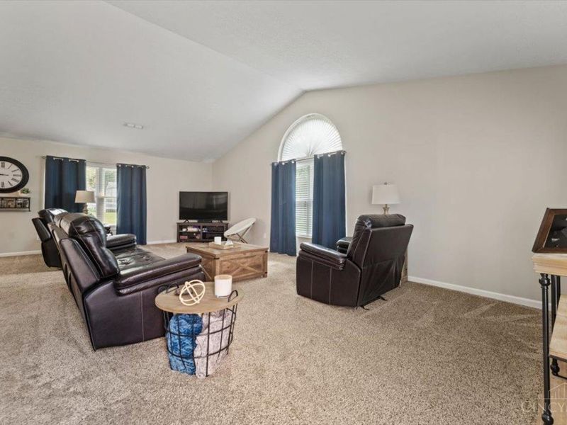 2045 Sunset View Lane, Batavia Township, OH 45102 Photo 4