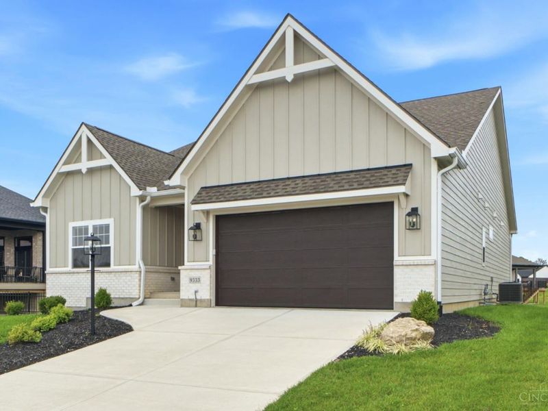 9333 Rochelle Lane, Clearcreek Township, OH 45458 Photo 2
