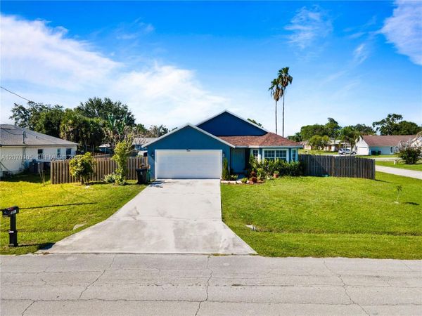 401 NW Kilpatrick Ave , Port St. Lucie, FL 34983