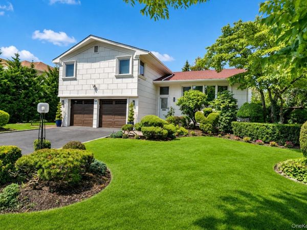 54 Sullivan Drive , Jericho, NY 11753