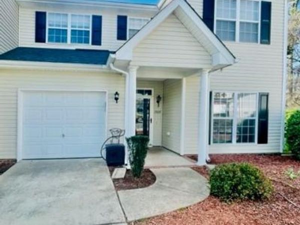 1922 Munn Circle , Whitsett, NC 27377