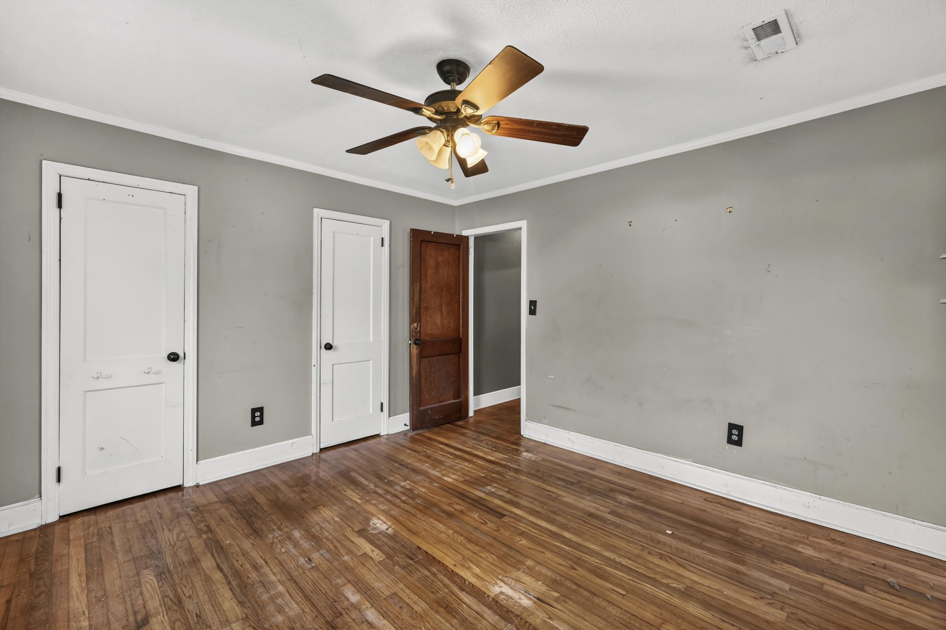 4435 Old Park Road Photo 14