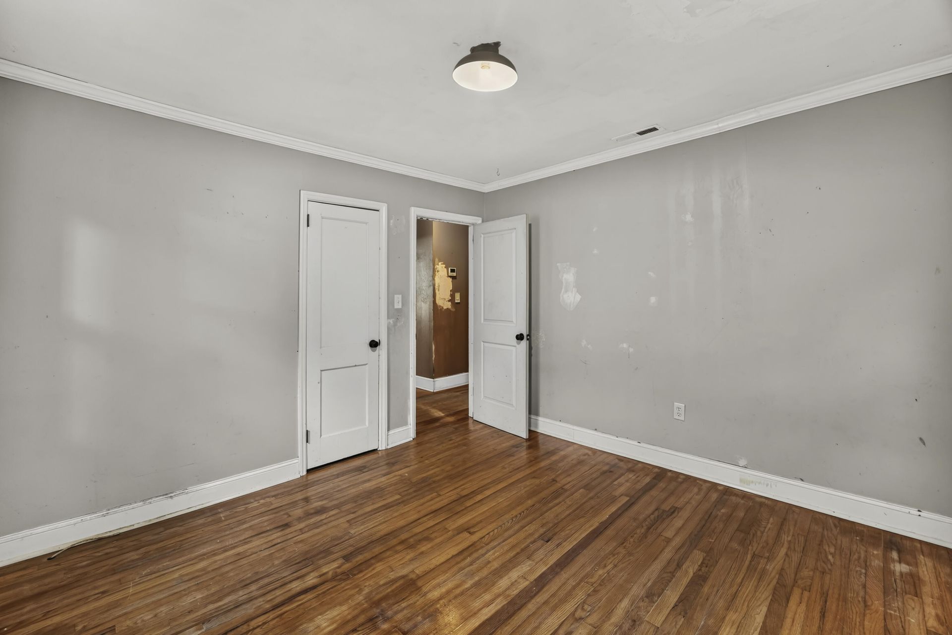 4435 Old Park Road Photo 16
