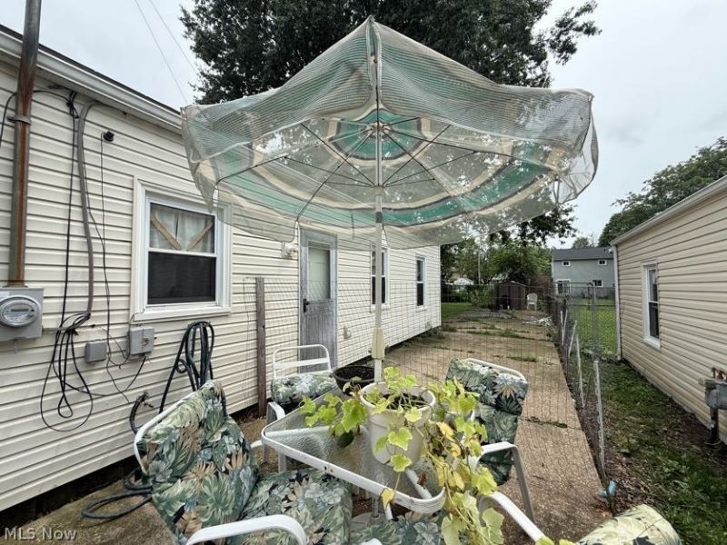 776 Triplett Boulevard, Akron, OH 44306 Photo 4