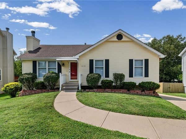 7218 N Pennsylvania Avenue, Kansas City, MO 64118