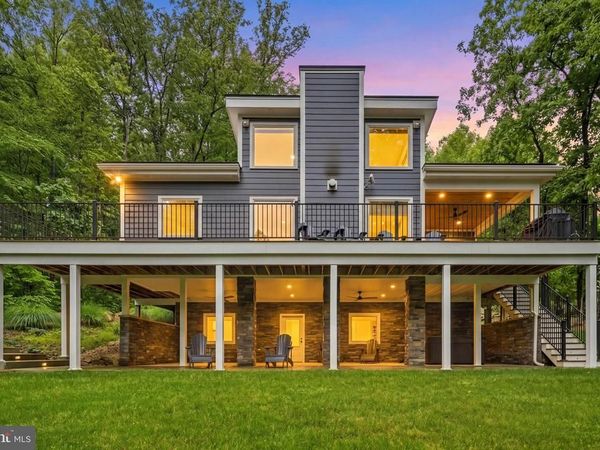 13549 HANGING ROCK LANE, LOVETTSVILLE, VA 20180