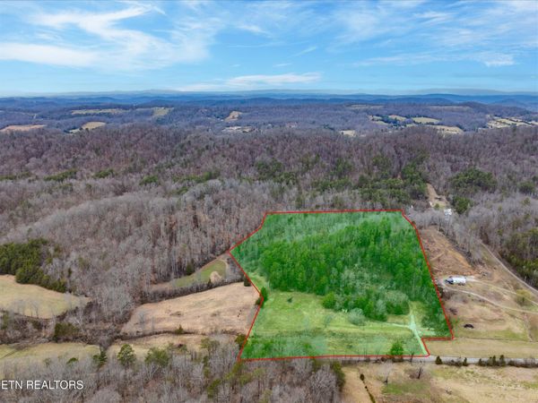 562 Hinds Creek Rd, Maynardville, TN 37807