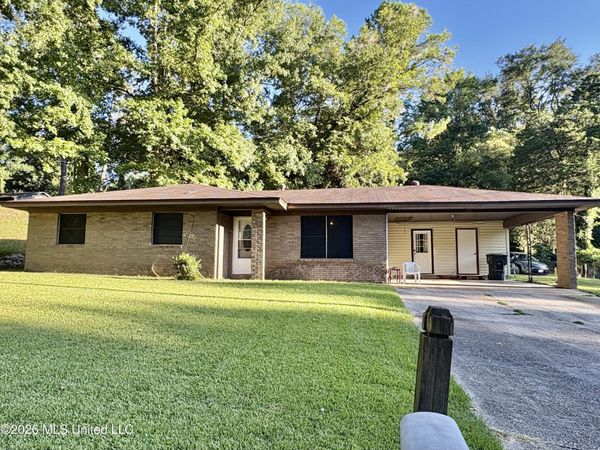 111 Moonmist Drive, Vicksburg, MS 39180