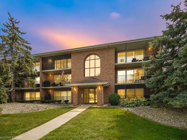 4933 E Circle Drive , Unit 107, Crestwood, IL 60418