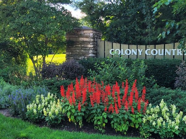 1400 N Yarmouth Place, Unit 413, Mount Prospect, IL 60056
