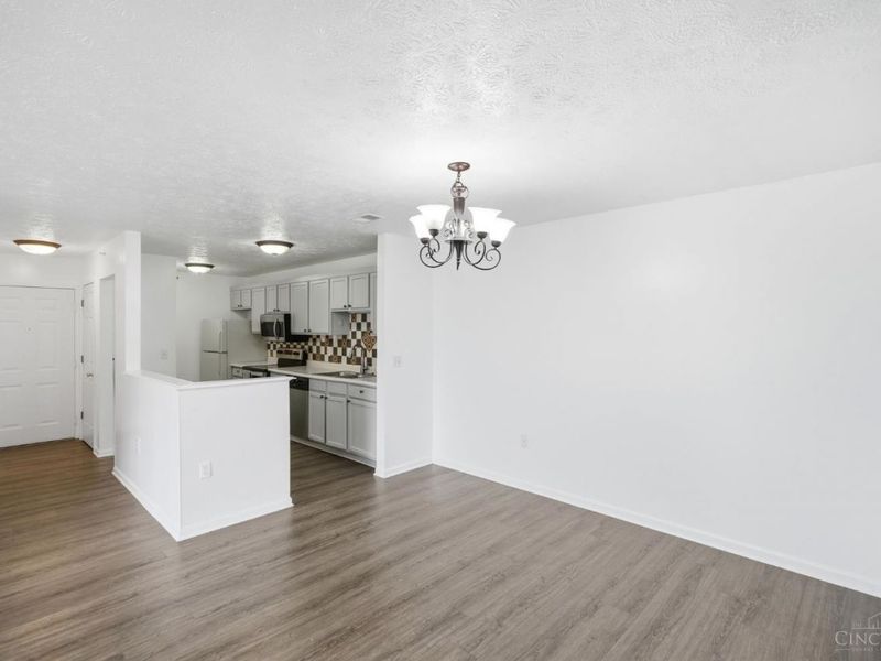 8171 Autumn Woods Lane, Unit 103, West Chester, OH 45069 Photo 4